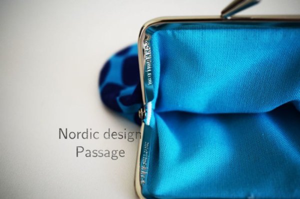 画像2:  マリメッコ Marimekko がま口ポーチ Blue (2)