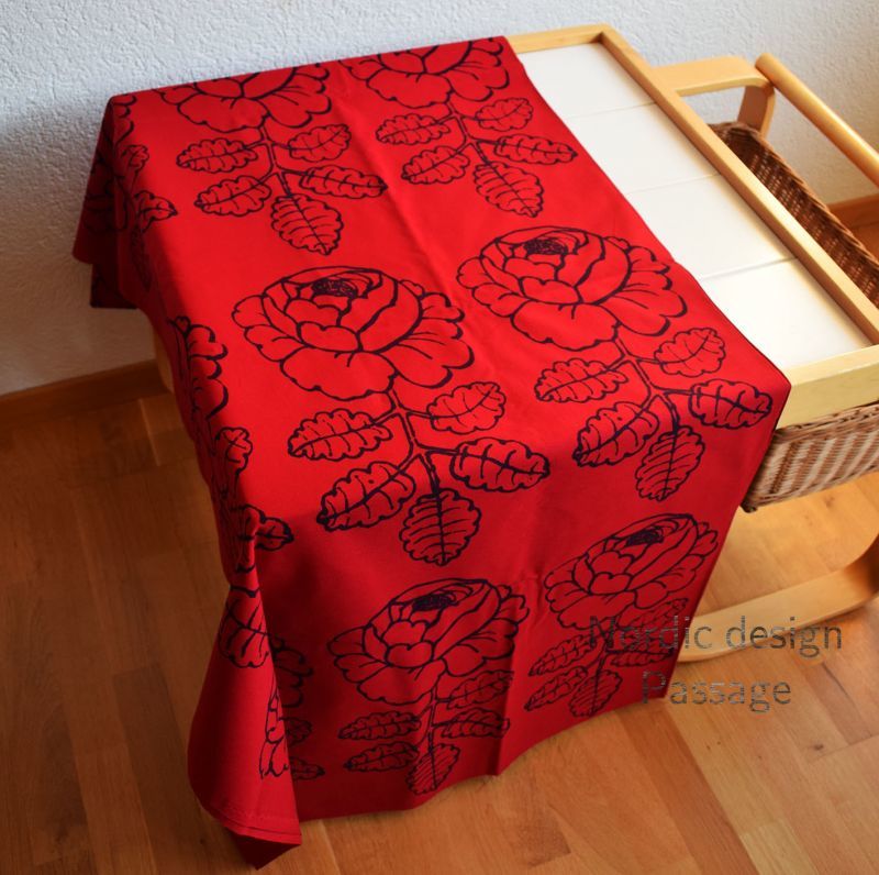[日本未入荷] Marimekko マリメッコ MAALAISRUUSU マーライスルース レッド × ブラック